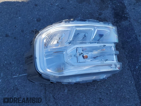 2024 Ford Maverick XLT z VIN 3FTTW8J92RRA91082, wystawiony jako Copart lot #41897715 z przebiegiem 3 702 mil mil oraz Szkoda całkowita • Salvage title. Historia ofert i sprzedaży dostępna na DreamBid. Obrazek 12.