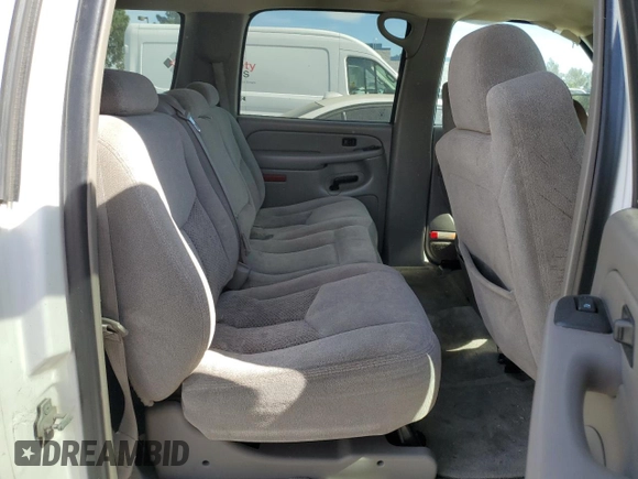 2004 Chevrolet Suburban LS with VIN 1GNEC16T34J187021, listed as a Copart auction lot 76500454 with 227,151 mi miles and Salvage Title. Bid and sale history available at carsss.com. Image 11.