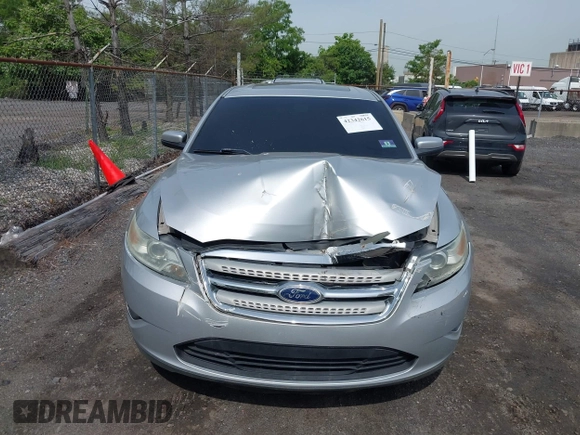 2010 Ford Taurus SEL с VIN 1FAHP2EW3AG156815, выставлен на аукционе IAAI как лот 42342615 с пробегом 152 870 миль миль и . История ставок и продаж доступна на DreamBid. Изображение 6.