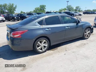 2013 Nissan Altima SV with VIN 1N4AL3AP5DC172950, listed as a IAAI auction lot 42574644 with 162,656 mi miles and . Bid and sale history available at DreamBid. Image 4.