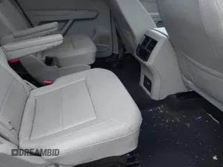 2022 Volkswagen Atlas SE z VIN 1V2KR2CA1NC555087, wystawiony jako IAAI lot #40921013 z przebiegiem 62 834 mil mil oraz . Historia ofert i sprzedaży dostępna na DreamBid. Obrazek 8.