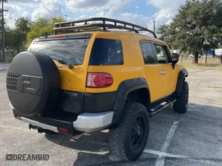 2008 Toyota FJ Cruiser with VIN JTEBU11F28K007078, listed as a Copart auction lot 78932804 with 184,271 mi miles and Clean Title. Bid and sale history available at carsss.com. Image 4.