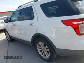 2013 Ford Explorer XLT with VIN 1FM5K7D81DGA33851, listed as a IAAI auction lot 42058840 with 264,577 mi miles. Bid and sale history available at carsss.com. Image 14.