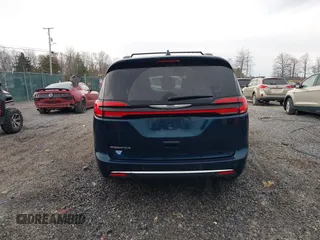2022 Chrysler Pacifica Touring L with VIN 2C4RC1BG6NR128514, listed as a IAAI auction lot 41994944 with 67,555 mi miles and . Bid and sale history available at DreamBid. Image 17.