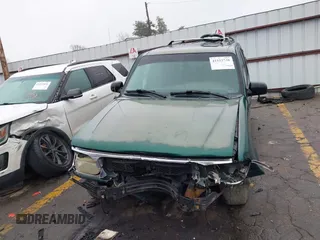 2000 Ford Explorer XLT с VIN 1FMZU63P9YUB63432, выставлен на аукционе IAAI как лот 41553738 с пробегом 332 946 миль миль и . История ставок и продаж доступна на DreamBid. Изображение 12.