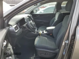 2019 Kia Sorento LX with VIN 5XYPGDA33KG525268, listed as a Copart auction lot 49307155 with 110,945 mi miles and Salvage Title. Bid and sale history available at carsss.com. Image 7.