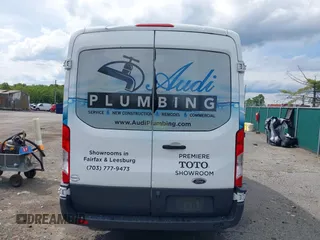 2016 Ford Transit Cargo z VIN 1FTYE1CM1GKA29370, wystawiony jako IAAI lot #42177908 z przebiegiem 155 718 mil mil oraz . Historia ofert i sprzedaży dostępna na DreamBid. Obrazek 17.