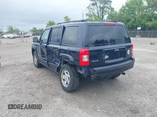 2016 Jeep Patriot Sport z VIN 1C4NJRBB1GD520524, wystawiony jako IAAI lot #42351998 z przebiegiem 200 210 mil mil oraz . Historia ofert i sprzedaży dostępna na DreamBid. Obrazek 3.