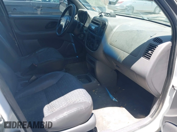 2002 Ford Escape XLS Choice with VIN 1FMYU02132KA46180, listed as a IAAI auction lot 42562178 with 225,404 mi miles and . Bid and sale history available at DreamBid. Image 5.