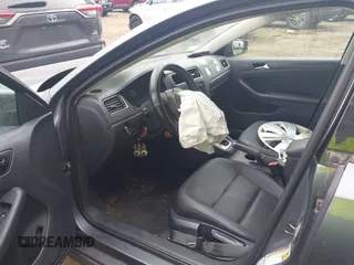 2011 Volkswagen Jetta SE with VIN 3VWDZ7AJ9BM346231, listed as a IAAI auction lot 42611214 with 145,045 mi miles and . Bid and sale history available at DreamBid. Image 5.