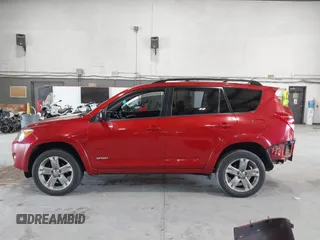 2009 Toyota RAV4 Sport с VIN JTMBF32V49D018332, выставлен на аукционе IAAI как лот 42859079 с пробегом 127 073 миль миль и . История ставок и продаж доступна на DreamBid. Изображение 15.