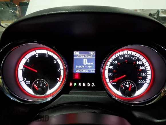 2017 Dodge Grand Caravan Crew Plus with VIN 2C4RDGDG0HR686411, listed as a Copart auction lot 43942305 with 200,408 mi miles and Clean Title. Bid and sale history available at DreamBid. Image 9.