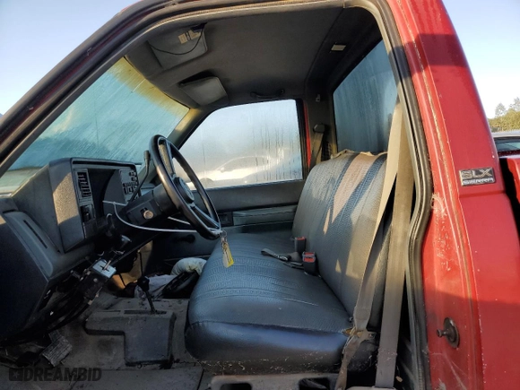 1989 GMC 3/4 Ton Pickups with VIN 1GTGK24K9KE531445, listed as a Copart auction lot 69101214 with 0 miles and Salvage Title. Bid and sale history available at carsss.com. Image 7.