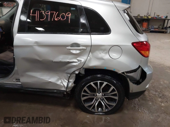 2018 Mitsubishi Outlander Sport ES 2.0 with VIN JA4AR3AU1JU020890, listed as a IAAI auction lot 41397609 with 90,962 mi miles. Bid and sale history available at carsss.com. Image 6.