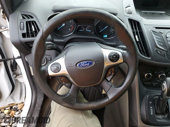 2014 Ford Escape SE z VIN 1FMCU9GX8EUC02895, wystawiony jako IAAI lot #42511705 z przebiegiem 104 900 mil mil oraz . Historia ofert i sprzedaży dostępna na DreamBid. Obrazek 3.