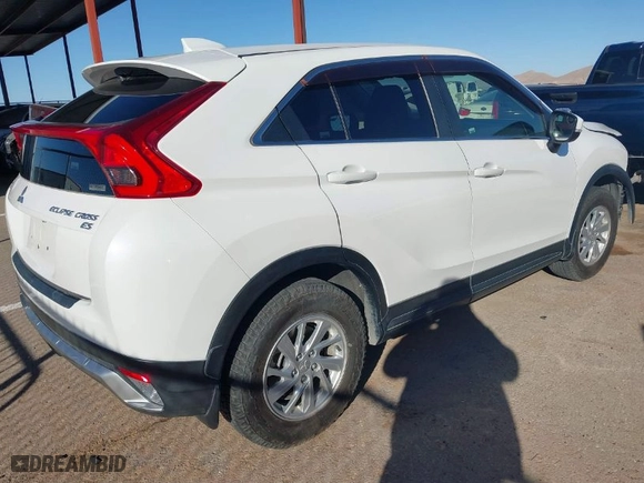 2018 Mitsubishi Eclipse Cross ES with VIN JA4AT3AA0JZ050876, listed as a IAAI auction lot 41407284 with 62,928 mi miles. Bid and sale history available at carsss.com. Image 4.