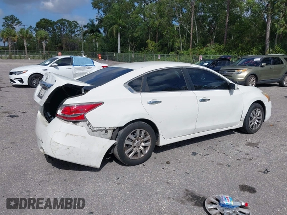 2015 Nissan Altima 2.5 S with VIN 1N4AL3AP5FC297935, listed as a IAAI auction lot 41963576 with 225,230 mi miles. Bid and sale history available at carsss.com. Image 4.