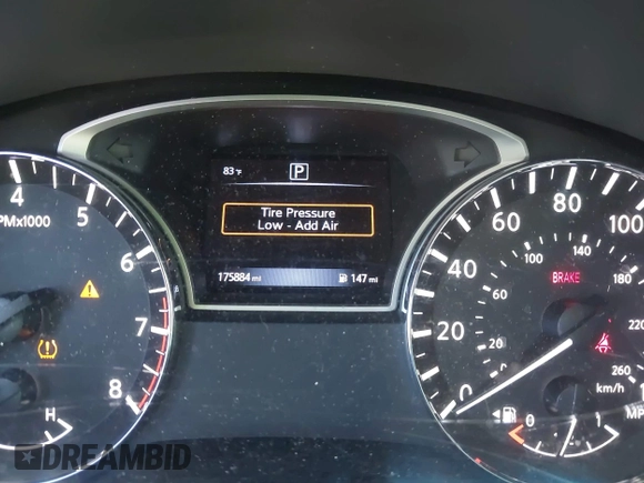 2016 Nissan Pathfinder SV with VIN 5N1AR2MN0GC640306, listed as a IAAI auction lot 41695227 with 175,884 mi miles. Bid and sale history available at carsss.com. Image 7.