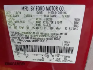 2011 Ford Escape XLT with VIN 1FMCU0D70BKB19310, listed as a IAAI auction lot 42100801 with 211,028 mi miles. Bid and sale history available at carsss.com. Image 9.