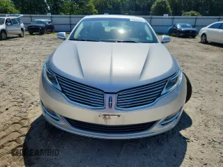 2014 Lincoln MKZ Hybrid z VIN 3LN6L2LU6ER819769, wystawiony jako Copart lot #65645965 z przebiegiem 142 623 mil mil oraz Szkoda całkowita • Salvage title. Historia ofert i sprzedaży dostępna na DreamBid. Obrazek 5.