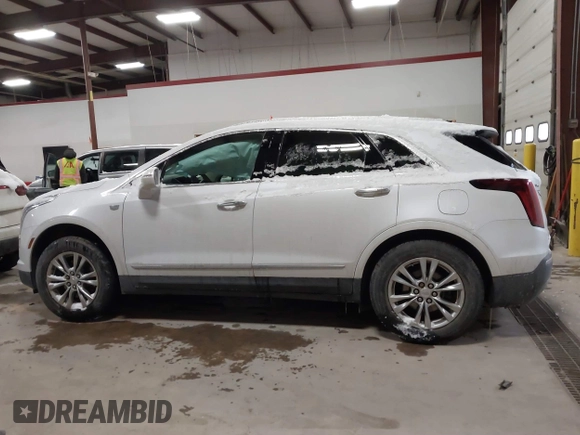 2020 Cadillac XT5 Premium Luxury AWD with VIN 1GYKNDRS4LZ163721, listed as a IAAI auction lot 41589733 with 41,776 mi miles and . Bid and sale history available at DreamBid. Image 14.