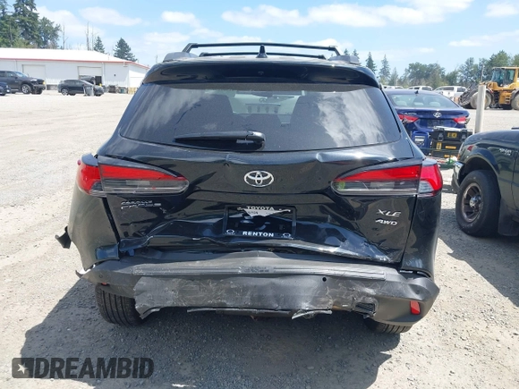 2025 Toyota Corolla Cross XLE with VIN 7MUDAABG4SV132327, listed as a IAAI auction lot 42500170 with 1,011 mi miles and . Bid and sale history available at DreamBid. Image 17.