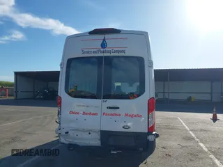 2018 Ford Transit Cargo with VIN 1FTBW3XG8JKA67561, listed as a IAAI auction lot 41997562 with 125,072 mi miles. Bid and sale history available at carsss.com. Image 17.