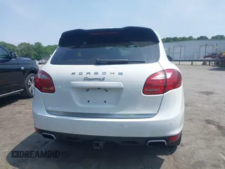 2013 Porsche Cayenne S with VIN WP1AB2A20DLA86634, listed as a IAAI auction lot 42318266 with 82,994 mi miles and . Bid and sale history available at DreamBid. Image 17.