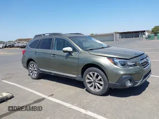 2019 Subaru Outback Touring z VIN 4S4BSATC8K3245981, wystawiony jako IAAI lot #42508408 z przebiegiem 58 173 mil mil oraz . Historia ofert i sprzedaży dostępna na DreamBid. Obrazek 1.