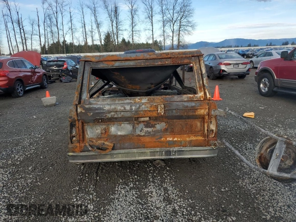 1976 Ford Bronco with VIN U15GLA26168, listed as a Copart auction lot 83071204 with Not provided miles and Salvage title. Bid and sale history available at DreamBid. Image 6.