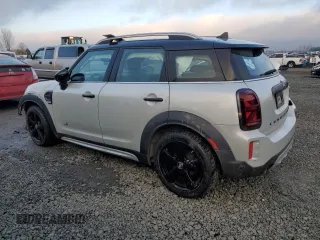 2021 MINI Countryman Cooper with VIN WMZ43BR09M3M93186, listed as a Copart auction lot 82433544 with 54,619 mi miles and Salvage title. Bid and sale history available at DreamBid. Image 2.