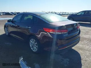 2017 Kia Optima EX with VIN 5XXGU4L31HG172001, listed as a IAAI auction lot 41763595 with 212,254 mi miles. Bid and sale history available at carsss.com. Image 3.