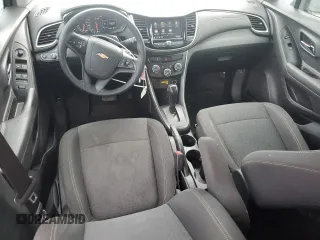 2020 Chevrolet Trax LS z VIN 3GNCJKSB3LL227038, wystawiony jako Copart lot #60031745 z przebiegiem 111 416 mil mil oraz Nie do naprawy • Non repairable. Historia ofert i sprzedaży dostępna na DreamBid. Obrazek 8.