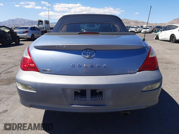 2007 Toyota Solara SE z VIN 4T1FA38P57U123723, wystawiony jako Copart lot #56030915 z przebiegiem 156 541 mil mil oraz Szkoda całkowita • Salvage title. Historia ofert i sprzedaży dostępna na DreamBid. Obrazek 6.
