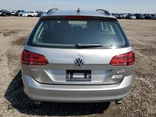 2017 Volkswagen Golf S z VIN 3VW017AU1HM524156, wystawiony jako Copart lot #61099395 z przebiegiem 24 038 mil mil oraz Czysty tytuł • Clean title. Historia ofert i sprzedaży dostępna na DreamBid. Obrazek 6.