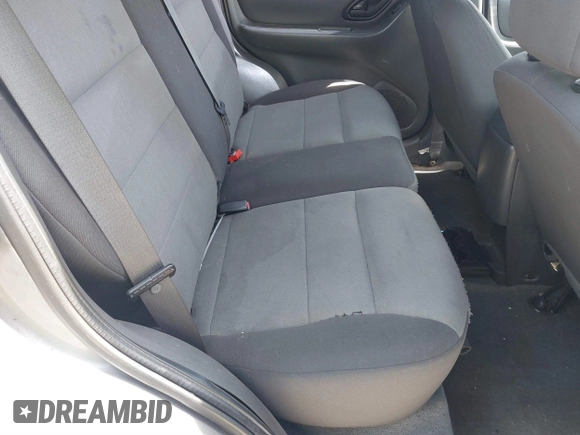 2007 Ford Escape XLS с VIN 1FMYU02Z77KA62394, выставлен на аукционе IAAI как лот 41858635 с пробегом 165 948 миль миль и . История ставок и продаж доступна на DreamBid. Изображение 8.
