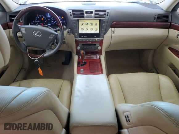 2012 Lexus LS 460 z VIN JTHCL5EF1C5014428, wystawiony jako Copart lot #60993515 z przebiegiem 110 429 mil mil oraz Szkoda całkowita • Salvage title. Historia ofert i sprzedaży dostępna na DreamBid. Obrazek 8.