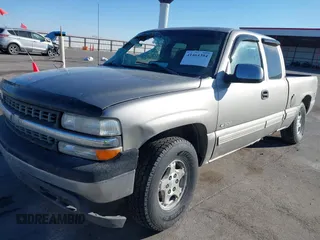 2000 Chevrolet Silverado 1500 LS with VIN 2GCEK19T6Y1352454, listed as a IAAI auction lot 41464394 with 207,109 mi miles. Bid and sale history available at carsss.com. Image 17.
