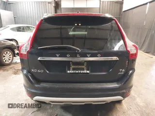 2017 Volvo XC60 Dynamic z VIN YV449MRRXH2212708, wystawiony jako IAAI lot #41164690 z przebiegiem 85 404 mil mil oraz . Historia ofert i sprzedaży dostępna na DreamBid. Obrazek 16.
