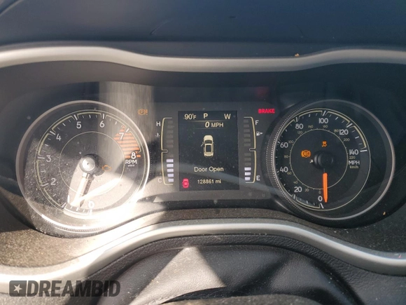 2017 Jeep Cherokee Latitude с VIN 1C4PJMCS3HW569451, выставлен на аукционе Copart как лот 60618695 с пробегом 128 861 миль миль и Списание • Salvage title. История ставок и продаж доступна на DreamBid. Изображение 9.