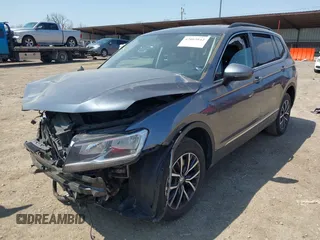 2020 Volkswagen Tiguan SE with VIN 3VV2B7AX4LM074385, listed as a IAAI auction lot 42063842 with 101,092 mi miles and . Bid and sale history available at DreamBid. Image 17.