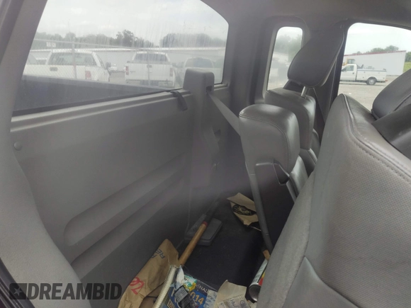 2005 Ford F-150 XL with VIN 1FTRF12215NA64701, listed as a IAAI auction lot 42772111 with 167,438 mi miles and . Bid and sale history available at DreamBid. Image 8.
