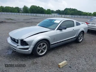 2006 Ford Mustang Standard с VIN 1ZVHT80N365131890, выставлен на аукционе IAAI как лот 42291926 с пробегом 199 403 миль миль и . История ставок и продаж доступна на DreamBid. Изображение 17.