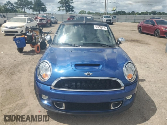 2015 MINI Convertible S with VIN WMWZP3C59F2A91231, listed as a Copart auction lot 59296415 with 31,642 mi miles and Salvage title. Bid and sale history available at DreamBid. Image 5.