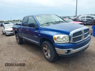 2008 Dodge 1500 ST z VIN 1D7HU18248J243793, wystawiony jako IAAI lot #42361096 z przebiegiem 209 526 mil mil oraz . Historia ofert i sprzedaży dostępna na DreamBid. Obrazek 1.