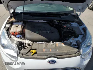 2016 Ford Focus Electric z VIN 1FADP3R47GL216219, wystawiony jako Copart lot #63930905 z przebiegiem 93 985 mil mil oraz Czysty tytuł • Clean title. Historia ofert i sprzedaży dostępna na DreamBid. Obrazek 11.