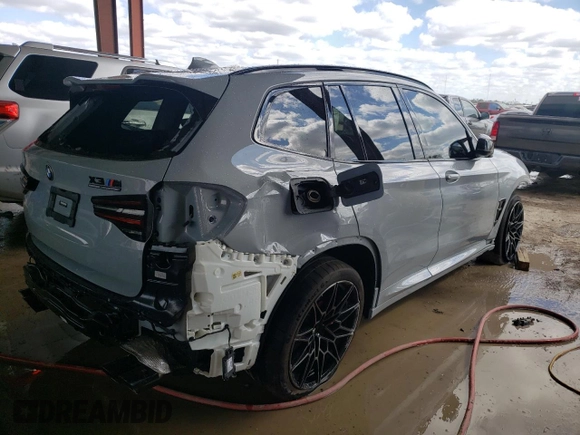 2022 BMW X3 M z VIN 5YM13EC0XN9M66145, wystawiony jako Copart lot #39769893 z przebiegiem 1682 mil mil oraz . Historia ofert i sprzedaży dostępna na DreamBid. Obrazek 3.