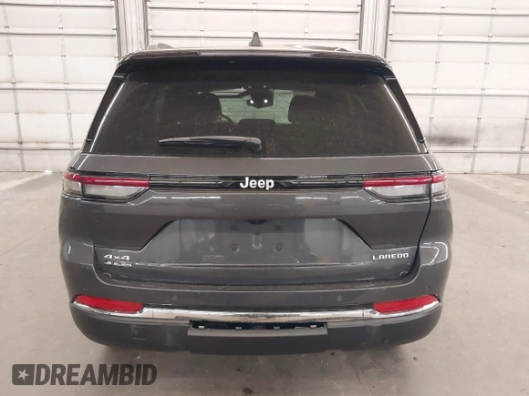 2025 Jeep Grand Cherokee Altitude X with VIN 1C4RJHAG5SC278876, listed as a IAAI auction lot 42261321 with 819 mi miles and . Bid and sale history available at DreamBid. Image 17.