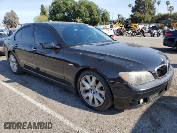 2007 BMW 7 Series 750i z VIN WBAHL83567DT09276, wystawiony jako Copart lot #51868895 z przebiegiem 150 744 mil mil oraz Czysty tytuł • Clean title. Historia ofert i sprzedaży dostępna na DreamBid. Obrazek 4.
