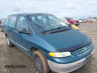 2000 Chrysler Voyager z VIN 2C4FJ25B8YR660348, wystawiony jako IAAI lot #41728773 z przebiegiem 157 899 mil mil oraz . Historia ofert i sprzedaży dostępna na DreamBid. Obrazek 1.